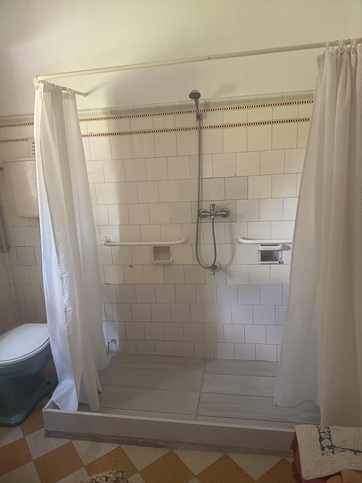 Baño de CasaGrande con ducha